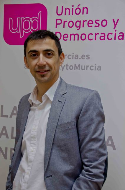 Serna (UPyD) se compromete a retransmitir los Plenos a través de internet - 1, Foto 1