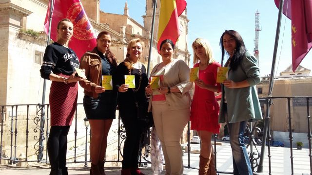 Los bailes llenan las calles de Lorca para conmemorar el Día Internacional de la Danza - 1, Foto 1