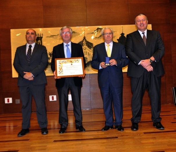 Medalla de Oro al Mérito Local para el Centro Soci al de Personas Mayores de La Unión - 1, Foto 1