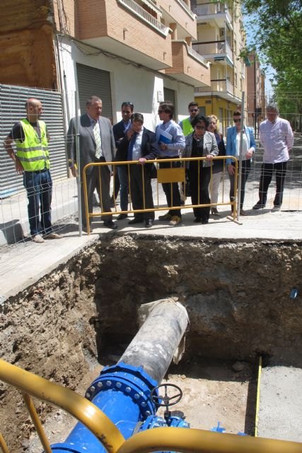 El consejero de Fomento señala la buena marcha de las obras de regeneración urbana en el barrio lorquino de San Diego - 1, Foto 1