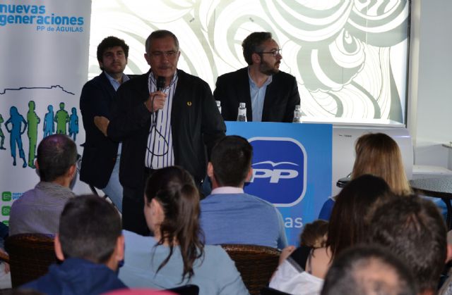 Los jóvenes aportan sus propuestas al nuevo proyecto del Partido Popular en Águilas - 2, Foto 2