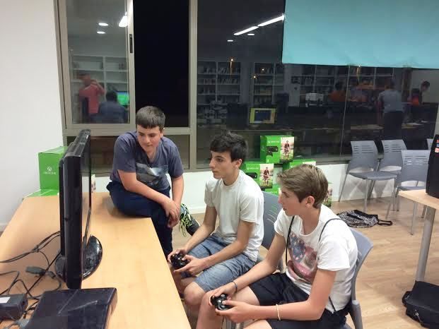 Unos 550 jóvenes participaron el pasado sábado en la Party de Videoconsoloas y Ordenadores Compite y Comparte, Foto 9