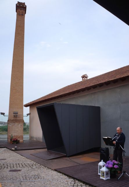 Ceutí conmemoró el Día del Libro con una lectura muy especial del Quijote en La Conservera - 2, Foto 2