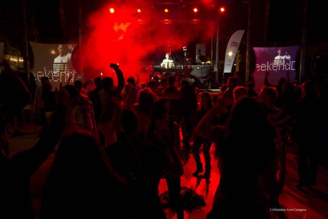 Miles de personas bailaron al ritmo de los mejores Dj de España - 2, Foto 2