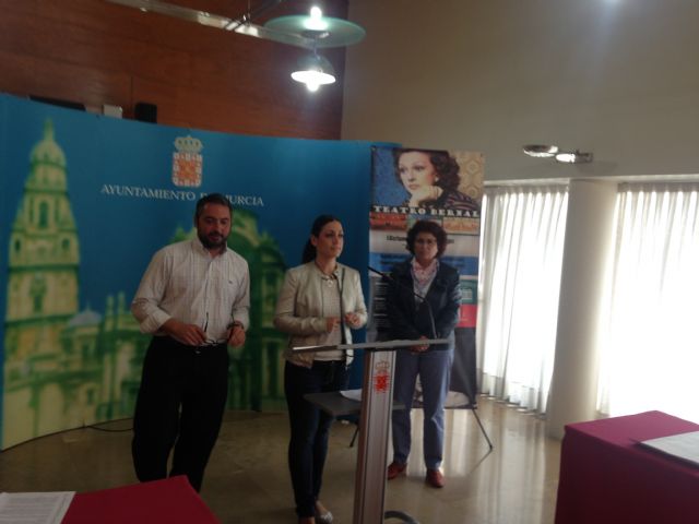 Los Centros de la Mujer se suben a las tablas del Teatro Bernal - 1, Foto 1