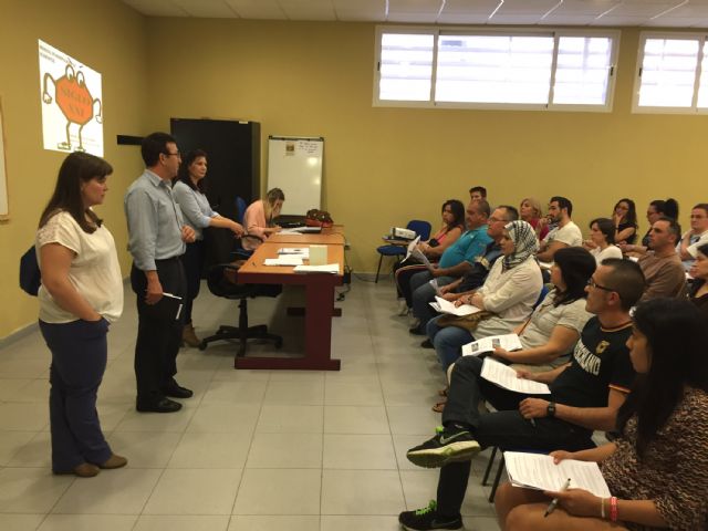 Cerca de 70 alumnos participan en Ceutí en un curso de manipulador de alimentos - 3, Foto 3