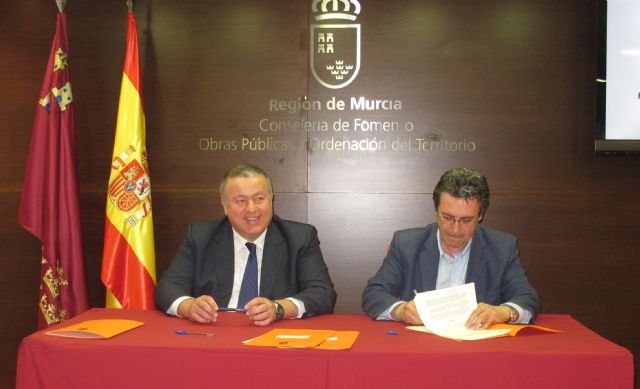 El Gobierno subvenciona con 4,2 millones de euros la mejora de los autobuses entre Murcia y pedanías y las tarifas bonificadas - 1, Foto 1