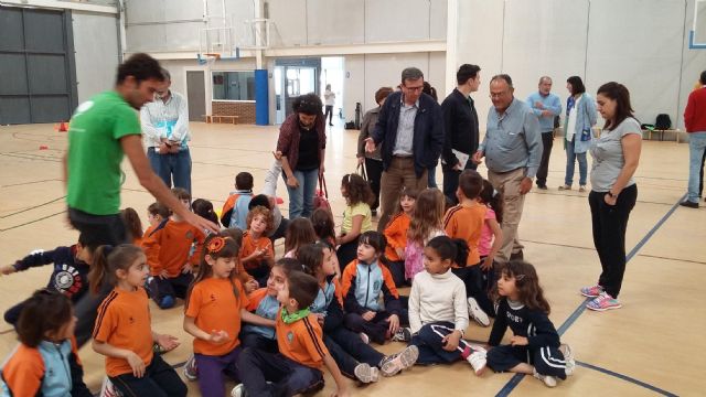 El Ayuntamiento colabora con el colegio Juan Navarro García de La Hoya en su IV Semana de la Actividad Física y la Saud - 1, Foto 1