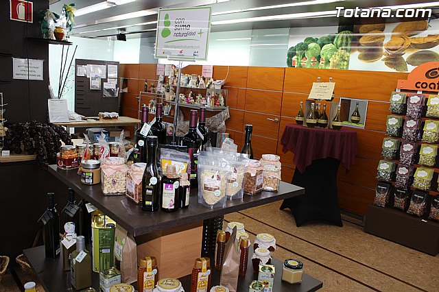 Ms de doscientas personas asistieron a la entrega de la acreditacin de la marca ConSuma Naturalidad a COATO - 4