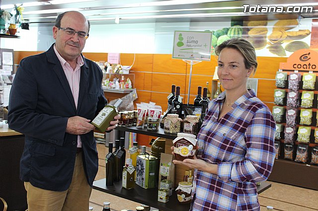 Ms de doscientas personas asistieron a la entrega de la acreditacin de la marca ConSuma Naturalidad a COATO - 5