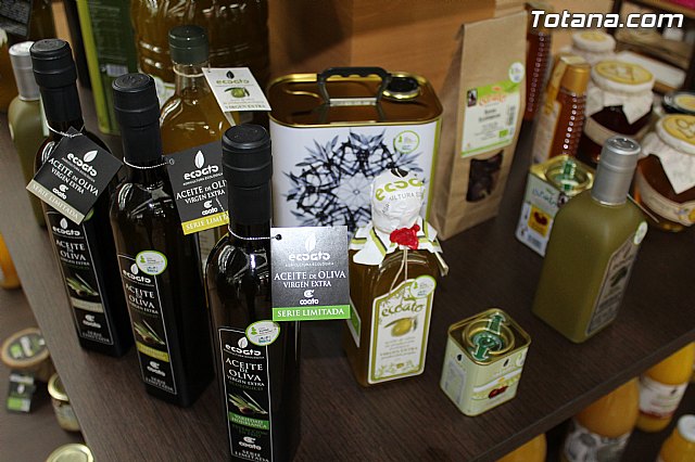 Ms de doscientas personas asistieron a la entrega de la acreditacin de la marca ConSuma Naturalidad a COATO - 11