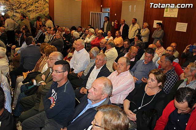 Ms de doscientas personas asistieron a la entrega de la acreditacin de la marca ConSuma Naturalidad a COATO - 31