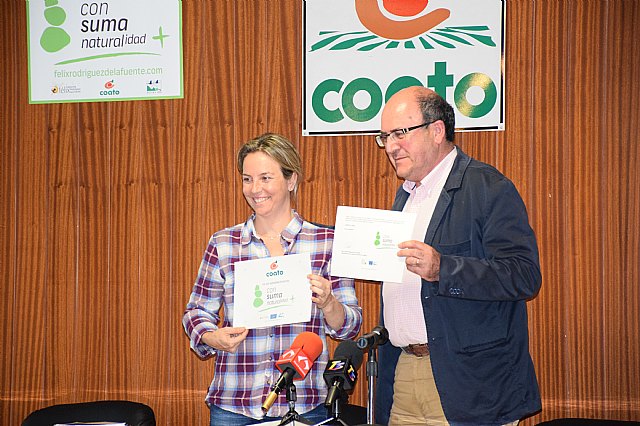 Ms de doscientas personas asistieron a la entrega de la acreditacin de la marca ConSuma Naturalidad a COATO - 51