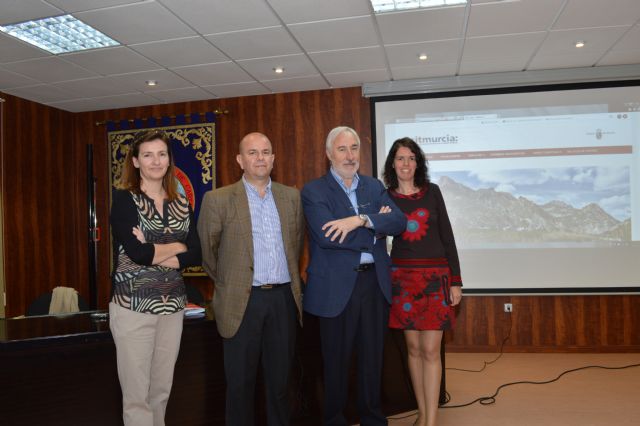 La Región adapta su geoportal para compartir información territorial con otros países y lo da a conocer a los alumnos de la UPCT - 1, Foto 1