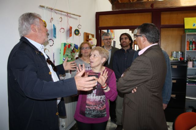 Usuarios de Afemnor arreglarán los jardines de El Coso como medio de inserción sociolaboral - 3, Foto 3