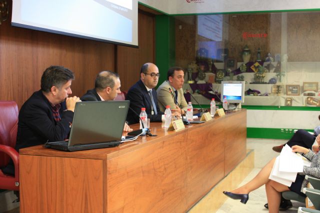 Urbanismo presenta a empresarios y profesionales las novedades de las nuevas licencias de obra - 2, Foto 2