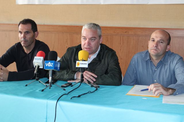 Los concejales de UIDM denuncian el plan de acoso y derribo al que se han visto sometidos por el Alcalde Paco García - 1, Foto 1