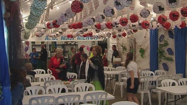 El alcalde inauguró la Feria de Abril de Santiago de la Ribera que permanecerá abierta hasta el domingo 3 de mayo - 1, Foto 1