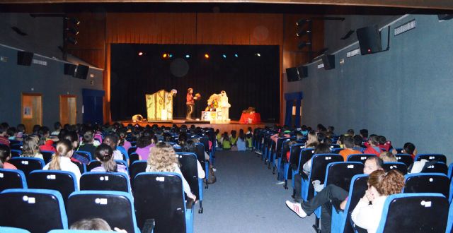 Los escolares alguaceños disfrutaron de la obra El Soldadito de plomo para celebrar el Día del Libro - 2, Foto 2
