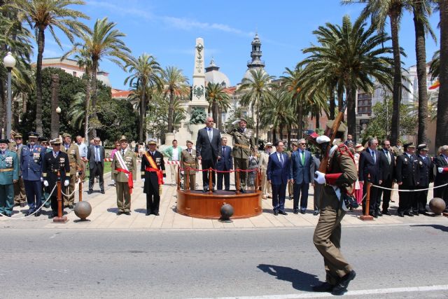 Garre asiste a la conmemoración de la Gesta del 2 de mayo - 2, Foto 2