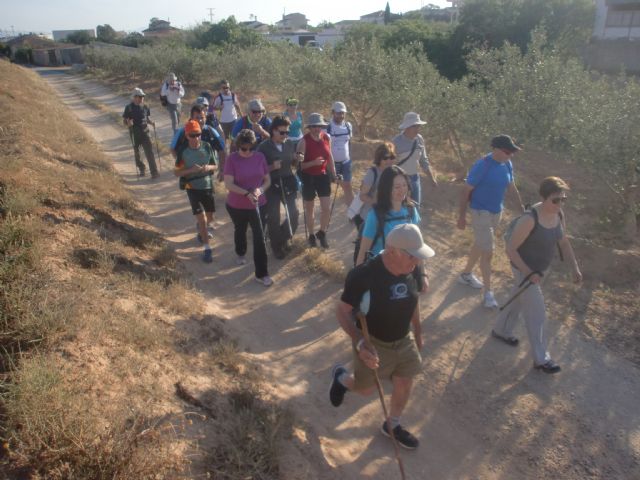Más de 20 senderistas participaron en la ruta entre Fuente Álamo y las playas de Mazarrón, Foto 1