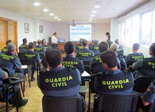 La Guardia Civil participa en unas jornadas dirigidas al control de productos animales no destinados al consumo humano - 1, Foto 1