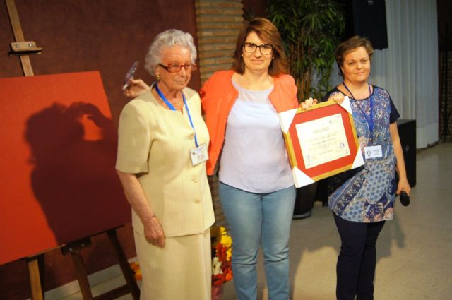 Salus Infirmorum nombra Voluntaria de Honor de esta asociación a la Alcaldesa, Foto 3