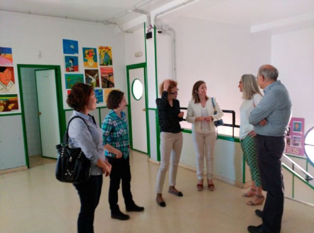La directora general de Centros Educativos visita Jumilla para conocer las necesidades educativas de los colegios de la localidad - 2, Foto 2