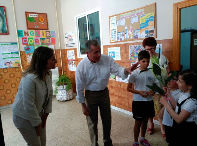 La directora general de Centros Educativos visita Jumilla para conocer las necesidades educativas de los colegios de la localidad - 3, Foto 3