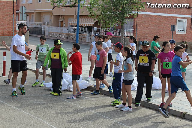 Ms de 400 alumnos de 5 de Educacin Primaria de todos los colegios de Totana participan en la Jornada de Juegos Populares - 16