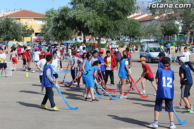 Ms de 400 alumnos de 5 de Educacin Primaria de todos los colegios de Totana participan en la Jornada de Juegos Populares - 22