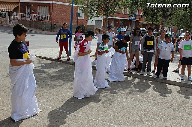 Ms de 400 alumnos de 5 de Educacin Primaria de todos los colegios de Totana participan en la Jornada de Juegos Populares - 25