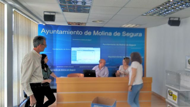 El Ayuntamiento de Molina de Segura y Ecoembes realizan el sorteo de la campaña de concienciación ciudadana Reciclamos bien, Reciclaremos mejor - 2, Foto 2