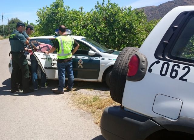 La Guardia Civil detiene en Torreagüera a una persona por extorsionar y estafar a trabajadores extranjeros - 1, Foto 1