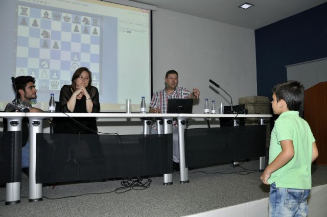 El periodista Leontxo García repasa la historia del ajedrez - 3, Foto 3