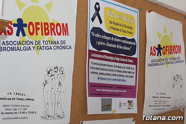 Se celebra el Día Mundial de la Fibromialgia y Fatiga Crónica con la lectura de un manifiesto a cargo de representantes de ASTOFIBROM - 11