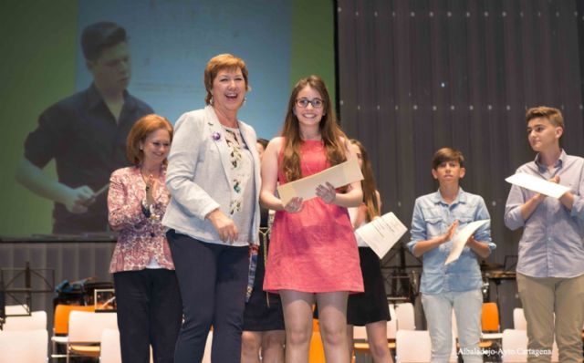 La alumna jumillana del Conservatorio Profesional de Música Felicia Gómez obtiene el primer premio en el concurso Entre cuerdas y metales - 3, Foto 3