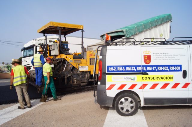 Se acondiciona la carretera RM-609, desde el enlace de la autovía  A-7 hasta la rotonda de La Turra, con el arreglo de la calzada y la nueva señalización, Foto 7