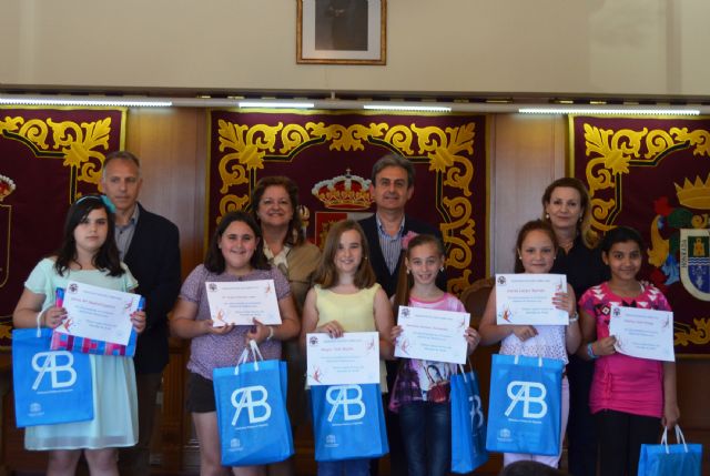 Los escolares de Alguazas pintan a Santa Teresa y las murallas de Ávila - 2, Foto 2