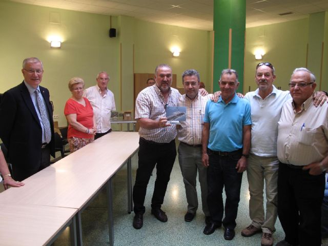 La entrega de trofeos pone punto y final al campeonato de Petanca de Mayores - 3, Foto 3