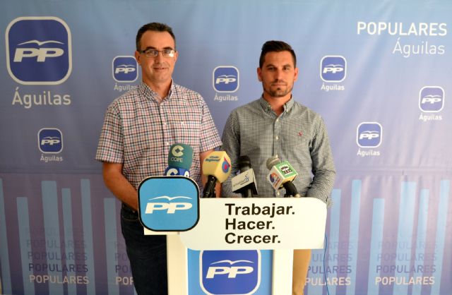 El PP de Águilas presenta su programa electoral para las áreas de Juventud, Empleo, Comercio e Industria - 1, Foto 1