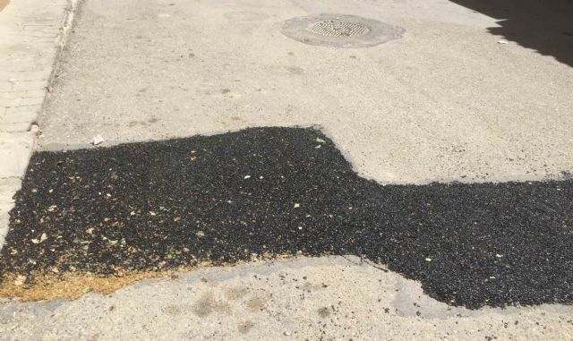 Cabrera (UPyD) denuncia el parcheo de calles en pedanías en víspera de las elecciones municipales - 1, Foto 1