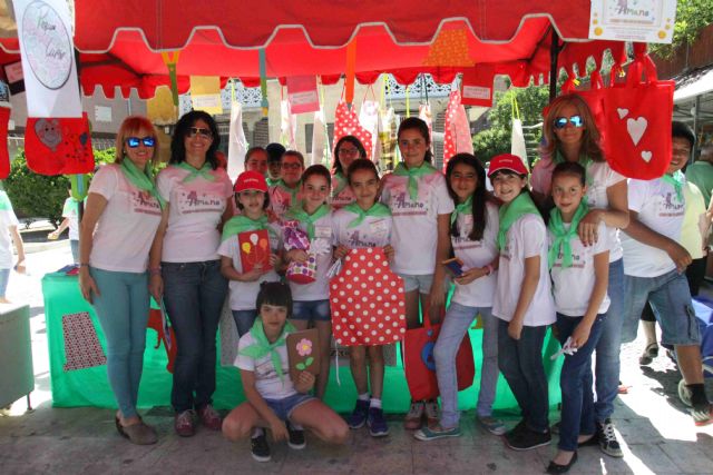 Cooperativas escolares de la Comarca venden sus productos en el mercado semanal de Caravaca - 1, Foto 1