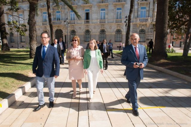 La ministra de Fomento visita el Palacio Consistorial - 2, Foto 2