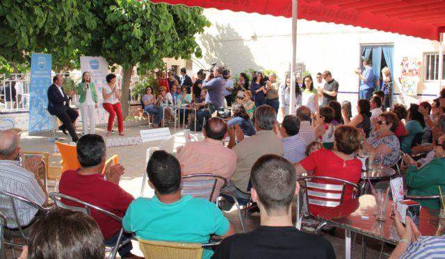 La ministra de Fomento visita Puerto Lumbreras donde mantiene un encuentro con afiliados y simpatizantes - 3, Foto 3