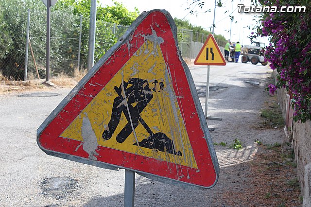 El Ayuntamiento lleva cabo un plan de parcheo integral en todo el casco urbano as como en los caminos rurales de las pedanas - 1