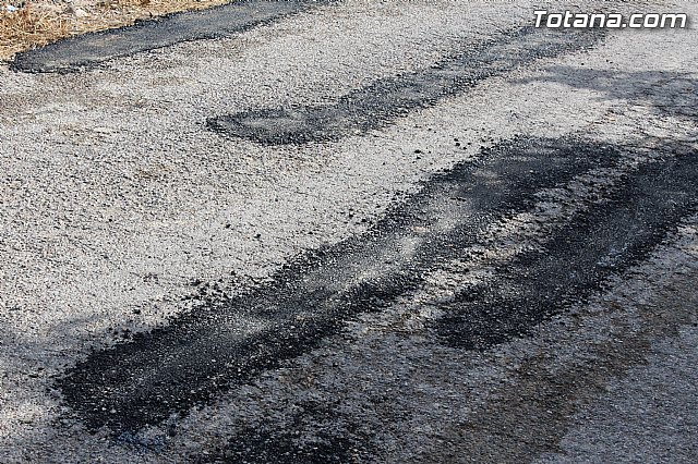 El Ayuntamiento lleva cabo un plan de parcheo integral en todo el casco urbano as como en los caminos rurales de las pedanas - 3