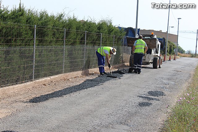 El Ayuntamiento lleva cabo un plan de parcheo integral en todo el casco urbano as como en los caminos rurales de las pedanas - 5