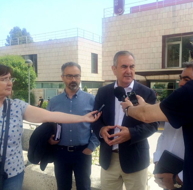 Tovar se compromete a la ampliación de 20 nuevas camas y la adquisición de un nuevo escáner en el Hospital de Caravaca - 1, Foto 1