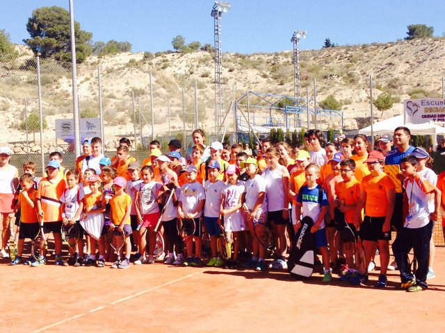 Victoria de la Escuela de Tenis Kuore frente a la Escuela de Tenis Huercal Overa en las pistas de la ciudad deportiva Valverde Reina - 6